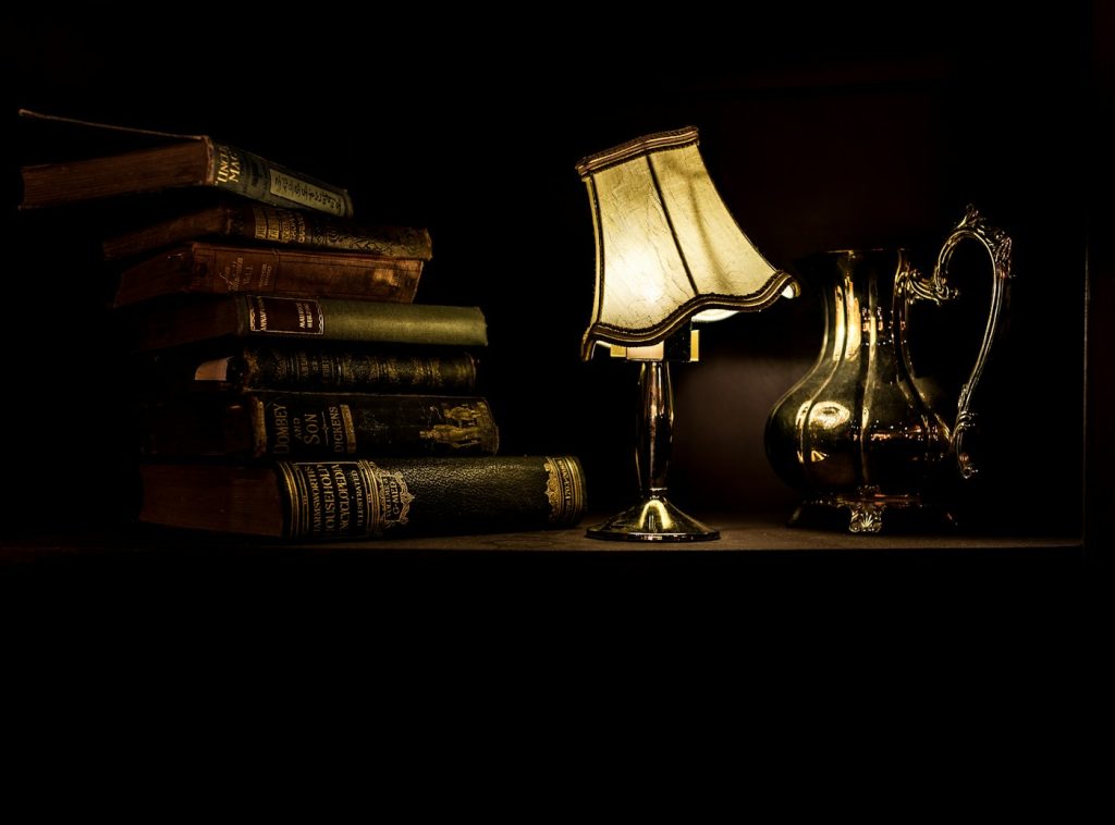 Shaded reading lamp