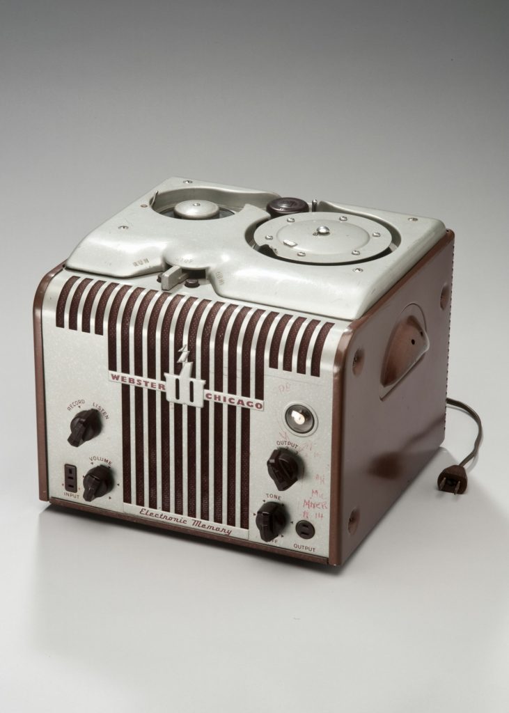 Compact reel-to-reel recorder